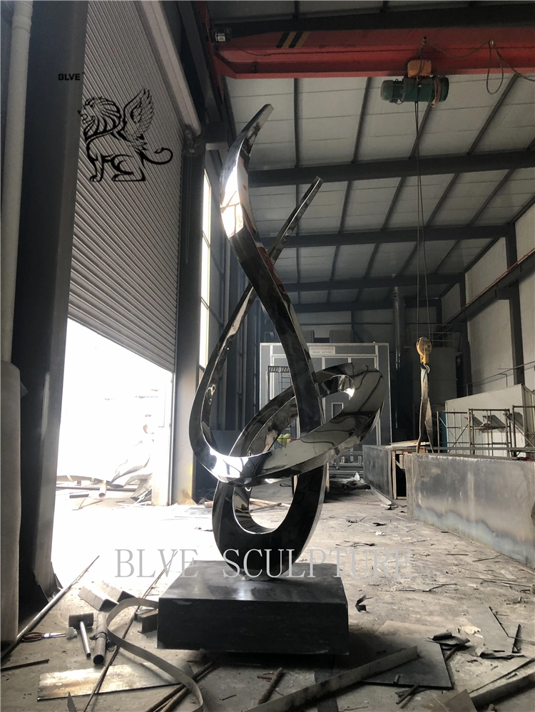 New Design Outdoor Welding Metal Sculpture Art Decoration Modern Garden Polished Stainless Steel Abstract Sculpture